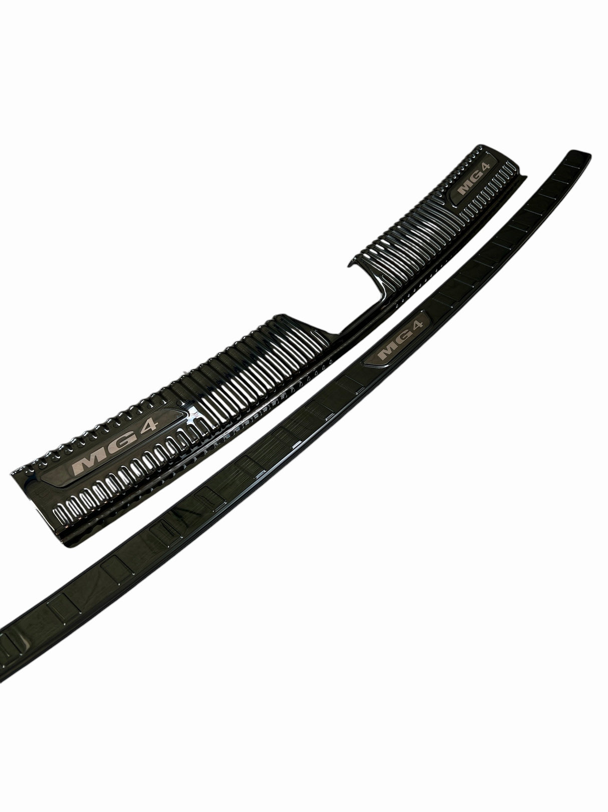 MG4 beschermer voor laadrand (set)