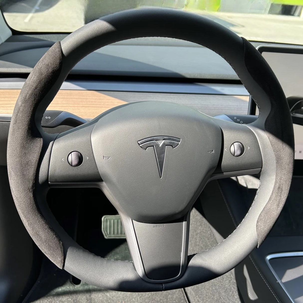Stuurhoes voor Tesla – Zacht comfort en stijlvol uiterlijk