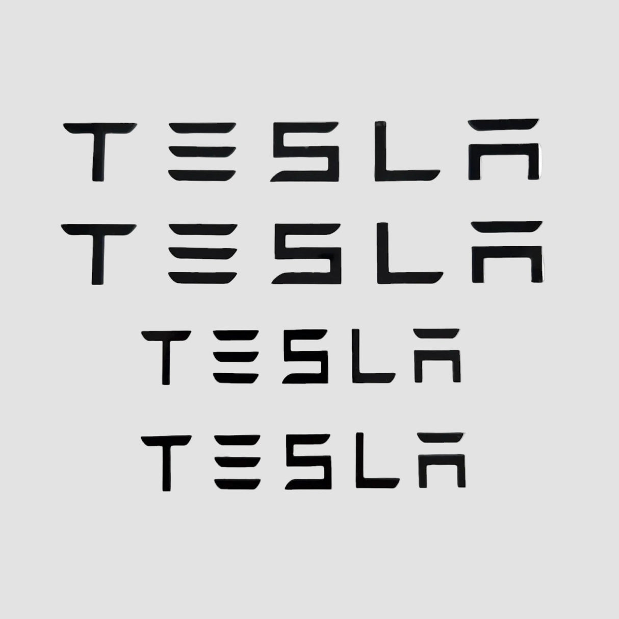 Tesla letters die in plaats van het logo op de auto kunnen worden gebruikt
