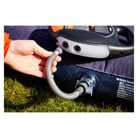 Ben je op zoek naar accessoires voor elektrische auto's? Bij GreenCarGear hebben we alles, van autoverzorgingsproducten, laders voor elektrische auto's, accessoires voor thuis opladen van elektrische auto's, en meer. Je vindt hier alle Tesla-accessoires, VW ID 4-accessoires en Ford Mustang Mach E-accessoires.