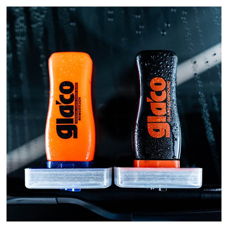 Soft99 Glaco Anti Rain coating set met waterparels op de flessen.