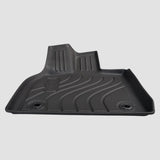 All-weather vloermattenset voor Toyota bZ4X, zwart, robuust ontwerp met verhoogde randen en structuurpatroon.
