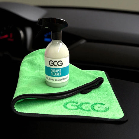 GCG MAX Cockpitreiniger en groene microvezeldoek