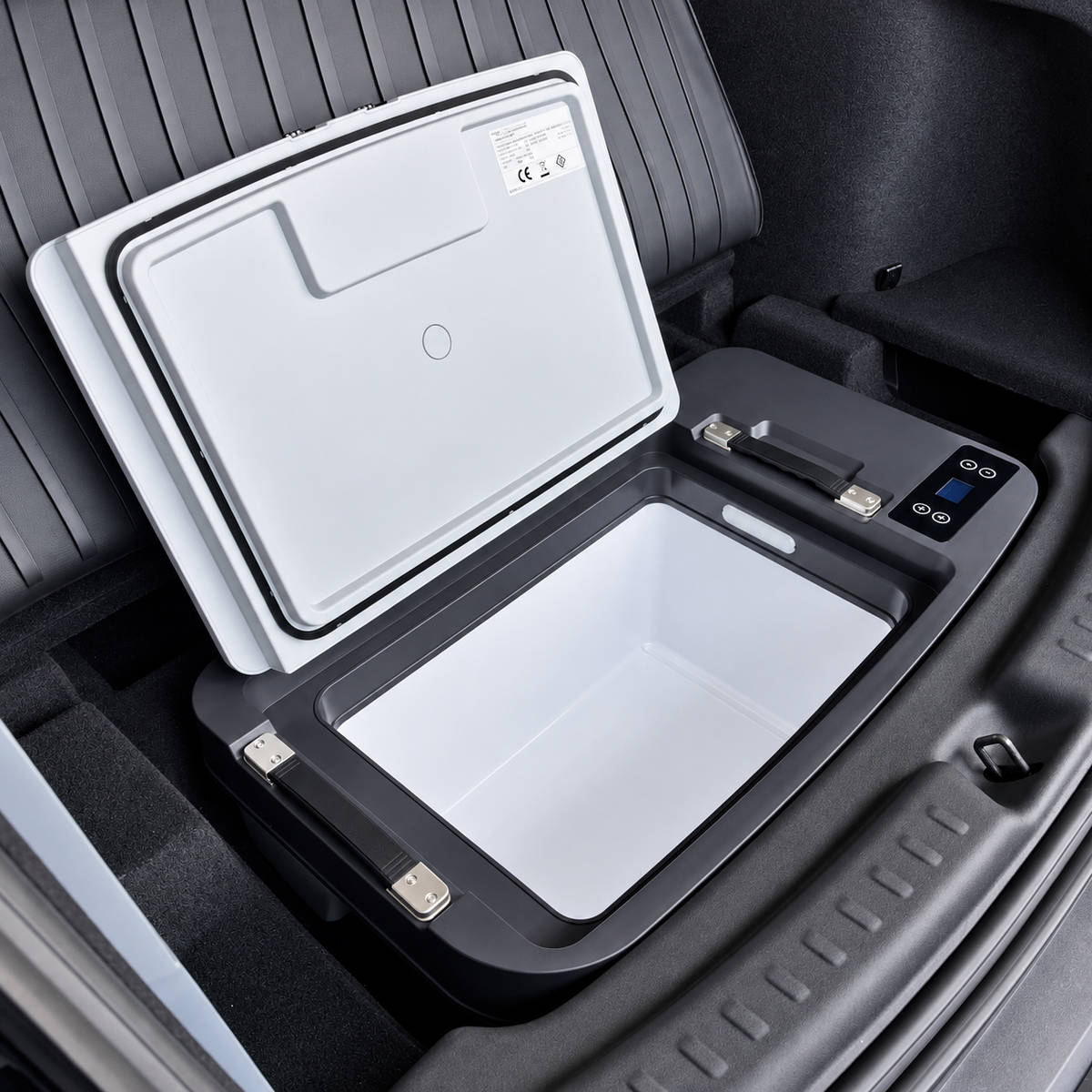 Koelbox met compressor voor de sub-trunk - Tesla Model Y
