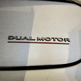 Dual Motor Embleem (verschillende kleuren)