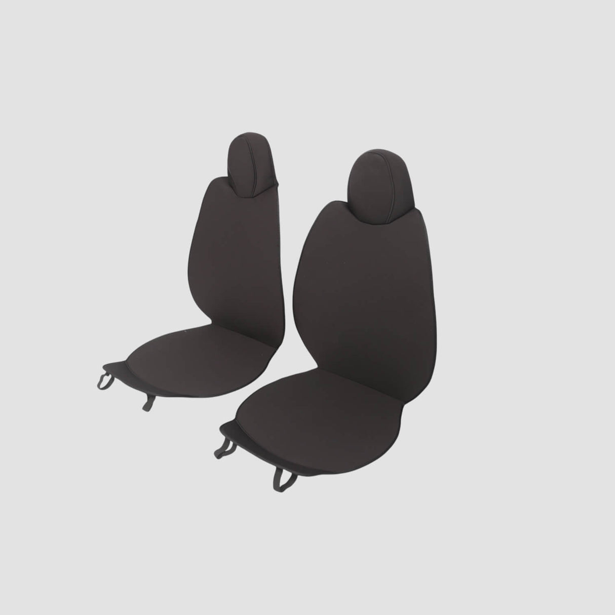 Zwarte stoelbekleding voor de voorstoelen van Tesla Model 3 en Model Y, getoond op een lichte achtergrond.