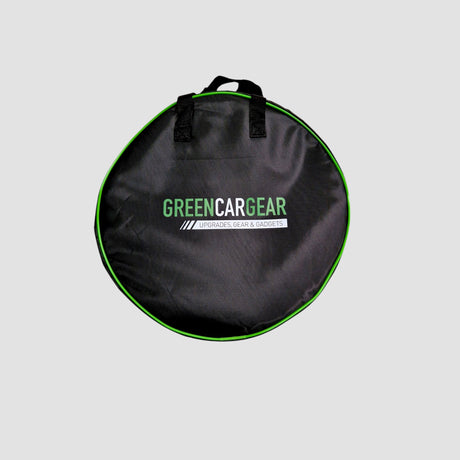 Opbergtas voor laadkabel of mobiele oplader met GreenCarGear-logo.