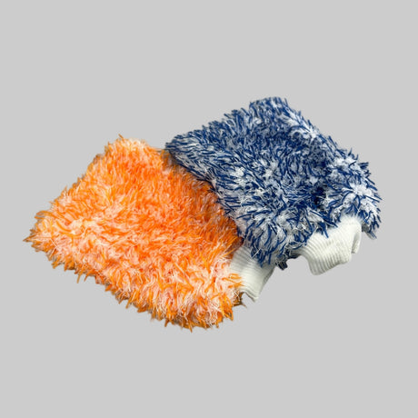 Een oranje en blauwe washand