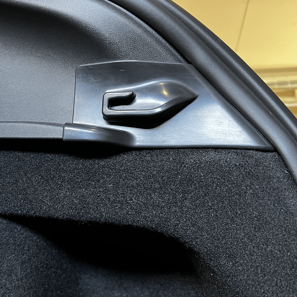 Kofferbakafdekking/rolgordijn voor Tesla Model Y