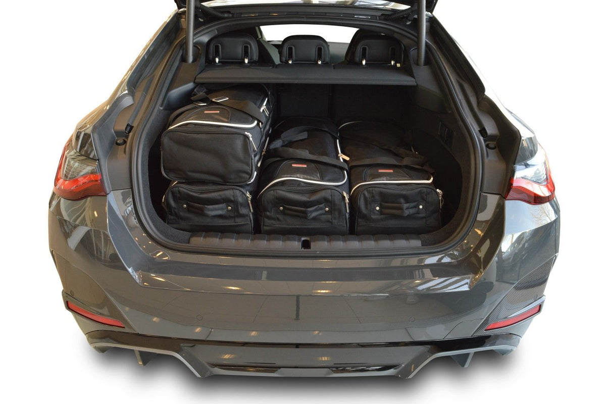 Car-Bags complete tas set op maat gemaakt voor de kofferbak van BMW i4.