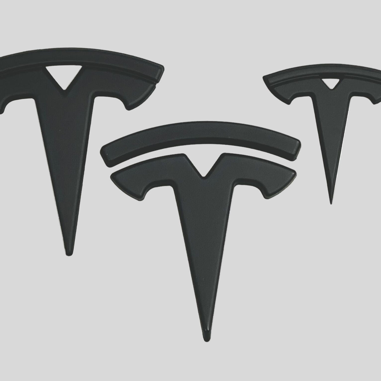 Emblemen - past op Tesla Model X